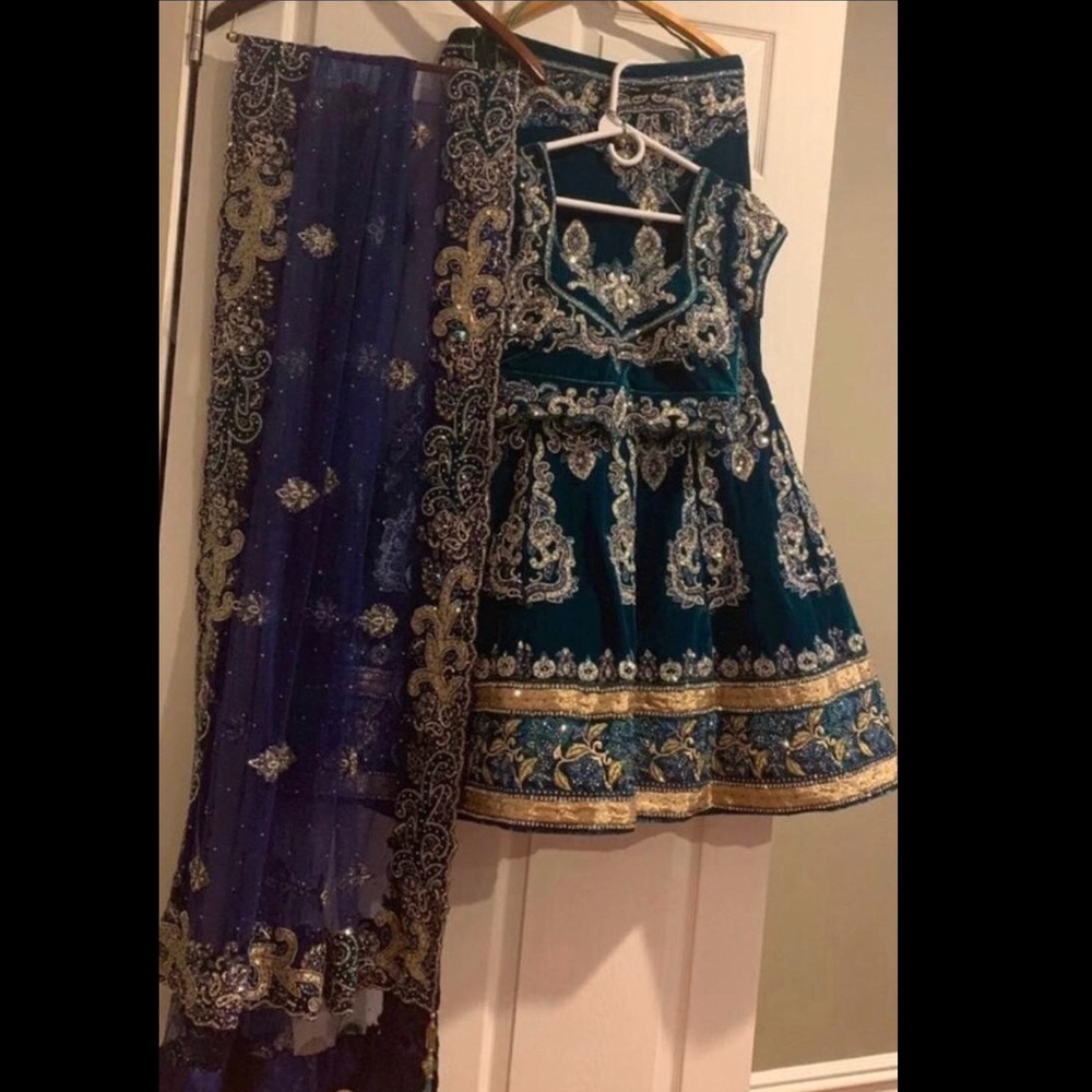 Lehenga choli green blue medium lengha wedding